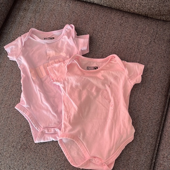 Puma Baby Girl Onesies/ 5 PC. - Picture 3 of 3
